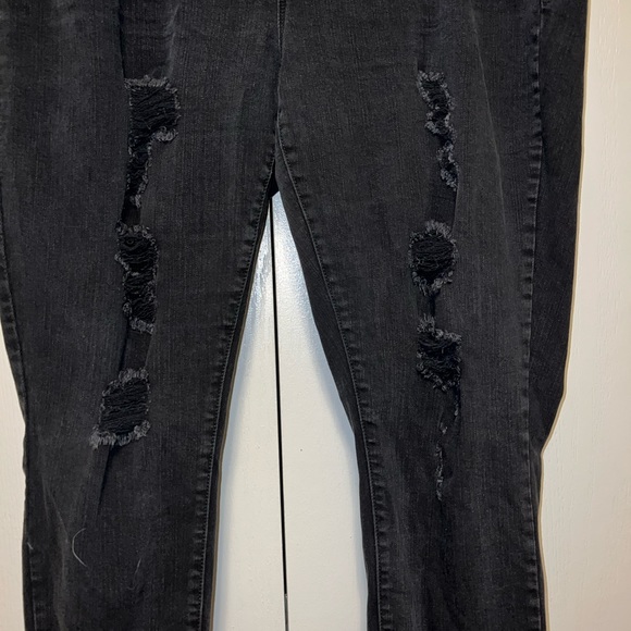 Torrid Sky High Skinny Premium Stretch High-Rise Jean With Distressing - Picture 3 of 14